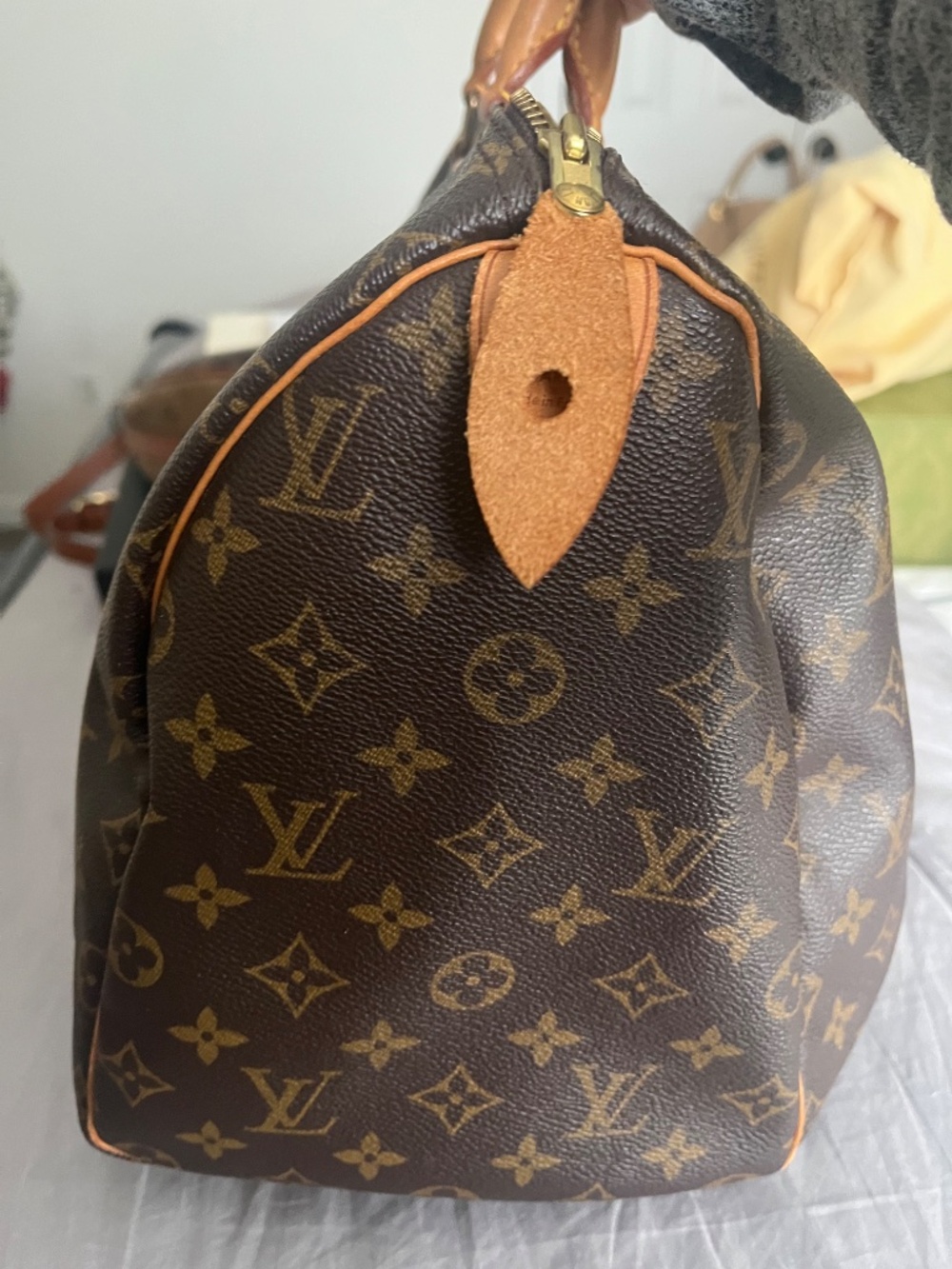 LV Speedy 40 - Picture 2 of 10